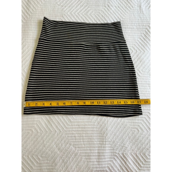 American Apparel Striped Stretch high waisted mini skirt - Picture 6 of 6